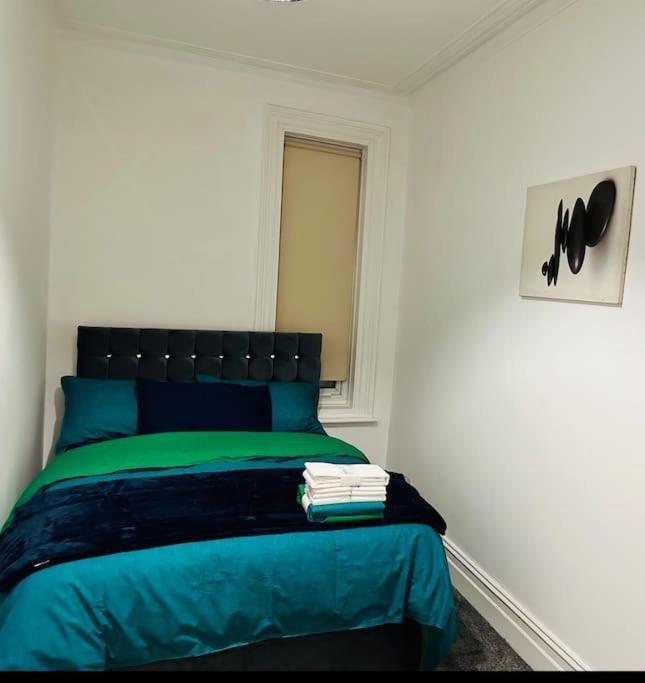 Bespoke 2 Bedroom Apt Derby City Exterior photo